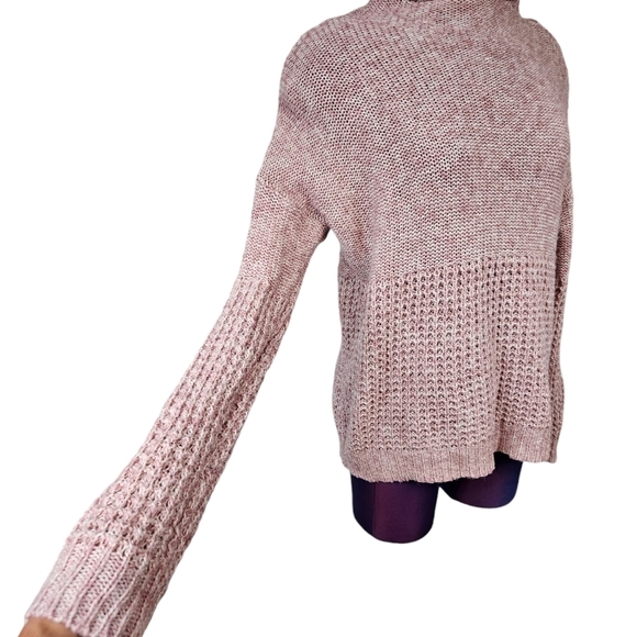 American Eagle Dusty Pink High Roll Neck Textured Sweater Size Medium Women O40 - Picture 4 of 10